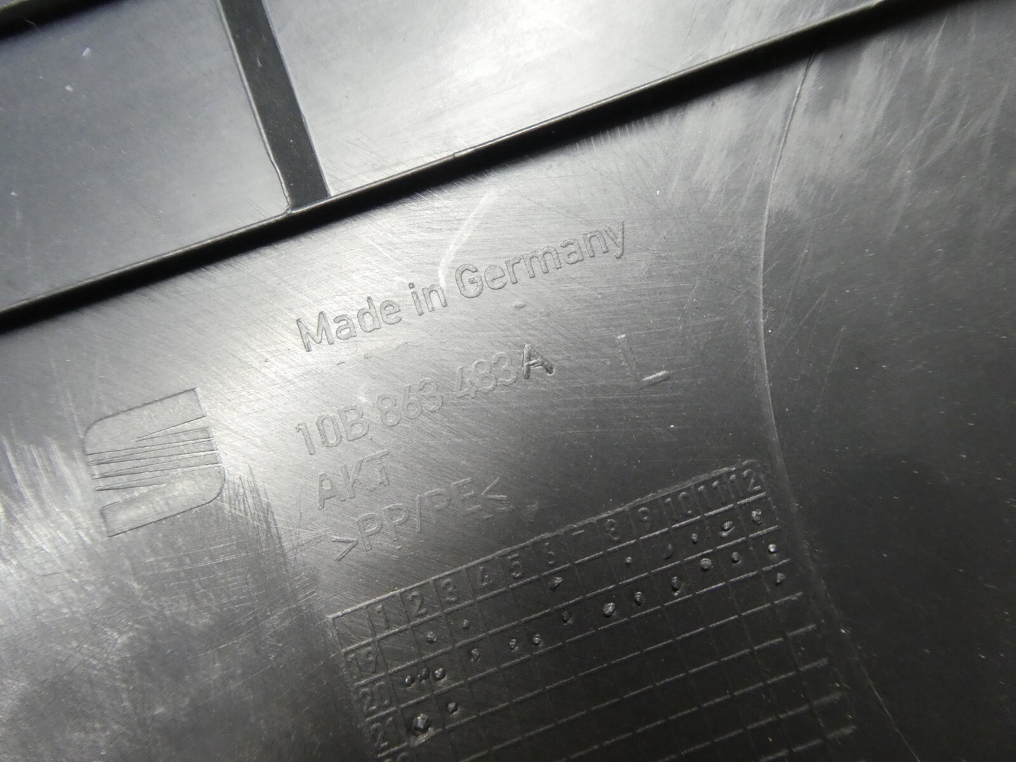 VW ID3 ID.3 A-Säule untere Verkleidung Links 10B863483A schwarz ORIGINAL gebraucht - Volkswagen