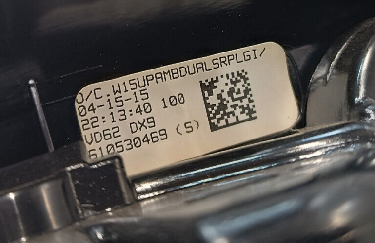 Jeep Grand Cherokee WK2 Innenleuchte Beleuchtung Vorne ORIGINAL gebraucht - 68225633AA