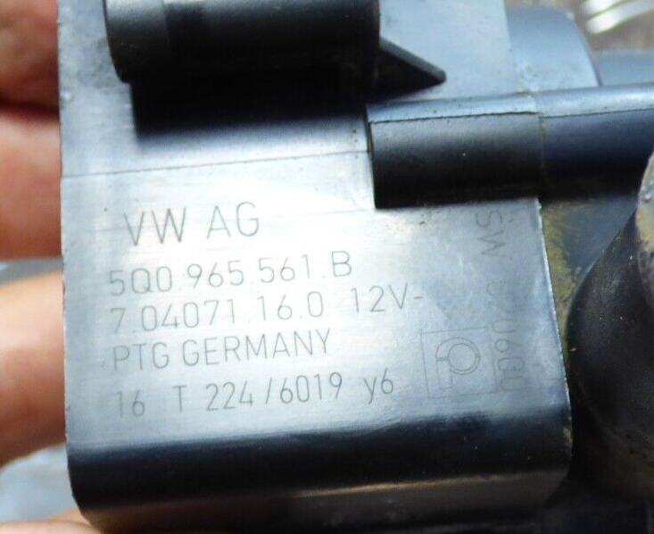 VW T6 T5 2.0 TDI CXG Zusatzwasserpumpe Wasserpumpe 5Q0965561B ORIGINAL gebraucht - Transporter