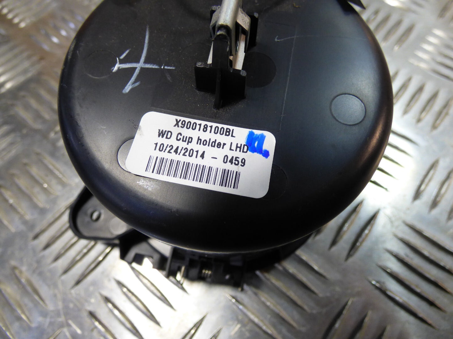 Jeep Grand IV WK2 Getränkehalter mit Beleuchtung in Mittelkonsolle ORIGINAL gebraucht - Cherokee
