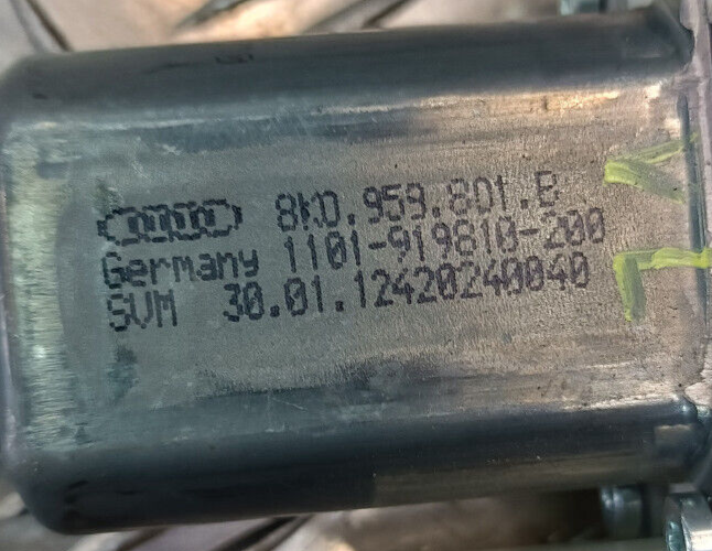 Porsche Cayenne S 92A Vorne Links Motor 8K0959801B ORIGINAL gebraucht - Fensterhebermotor
