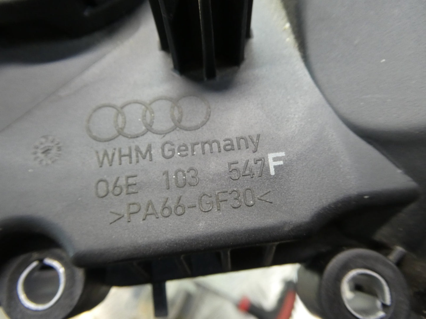Porsche 3.0 E-Hybrid Ölabscheider Oil Separator 06E103547F ORIGINAL gebraucht - Panamera