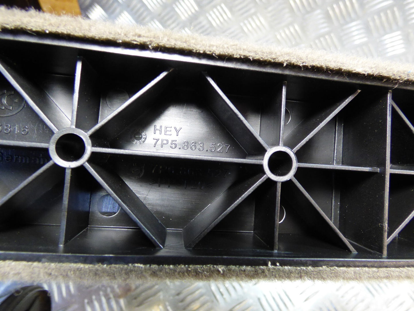 Porsche Cayenne 92A Kofferraum Leiste Links 7P5863528 UMBRA ORIGINAL gebraucht - Verkleidung