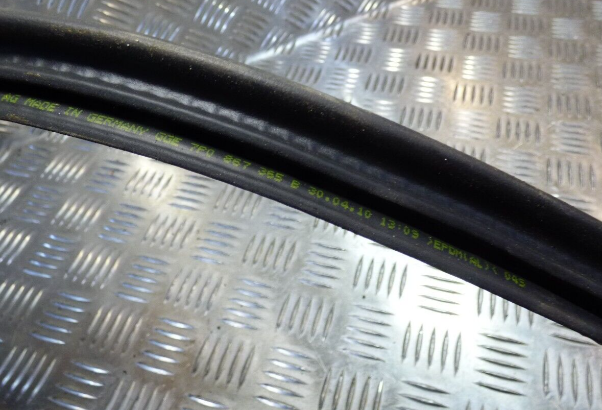 Orig. Porsche Cayenne 92A Türdichtung Tür vorne rechts 7P0867365B ORIGINAL gebraucht - Gummidichtung
