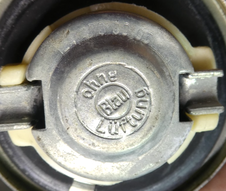 Mercedes-Benz C126 Tankverschluss Tankdeckel W124 W201 W126 _ ORIGINAL gebraucht - 1244700005
