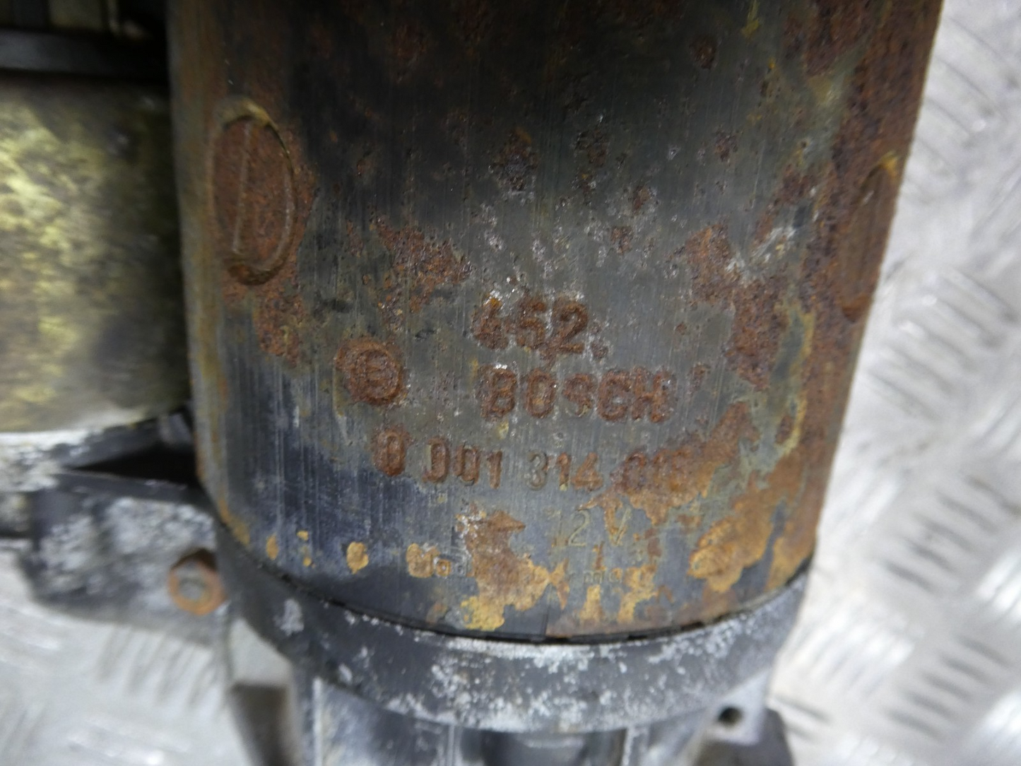 Mercedes-Benz W126 C126 Anlasser BOSCH W123 R107 W116 ORIGINAL gebraucht - 0001314018