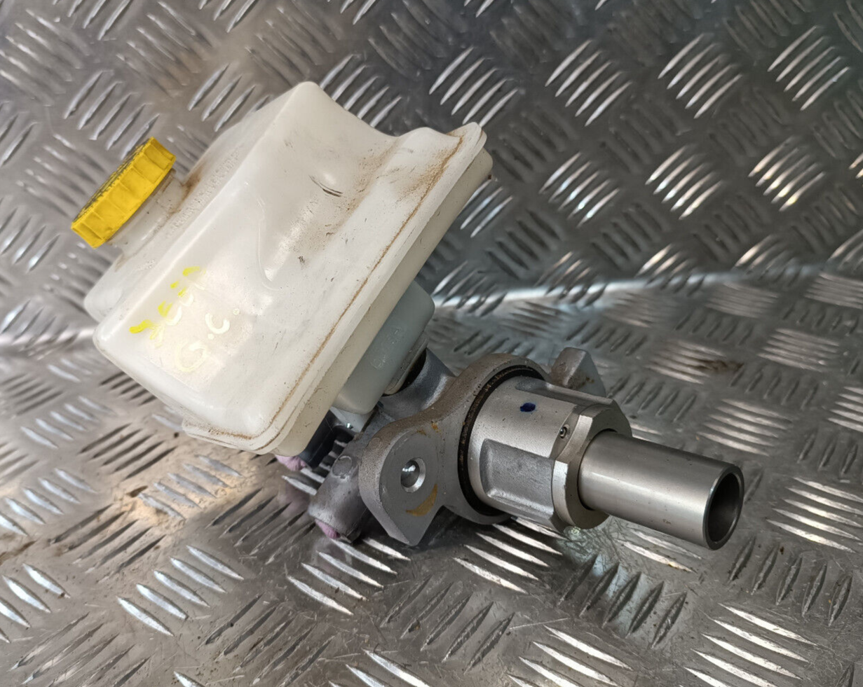 Jeep Grand WK2 Hauptbremszylinder Bremsöl Tank ORIGINAL gebraucht - Cherokee