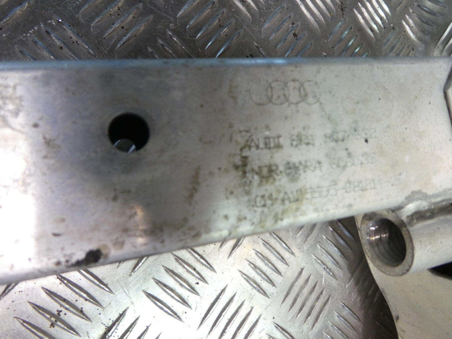 PORSCHE MACAN Stoßstangenträger Pralldämpfer hinten 8R0807313D gebraucht - Original