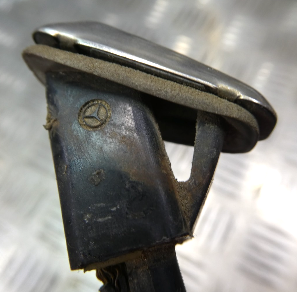 Mercedes-Benz W126 C126 SEC Scheibenwaschdüse Chrom beheizbar gebraucht - - Original