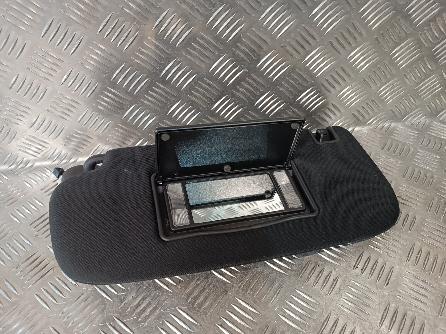 Jeep Grand WK2 Sonnenblende Schwarz blende Spiegelbeleuchtung ORIGINAL gebraucht - Cherokee