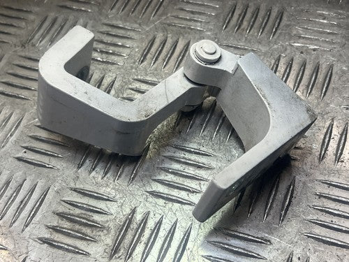 VW Volkswagen Transporter T6 Tür Scharnier vorne rechts oben 7E0831402