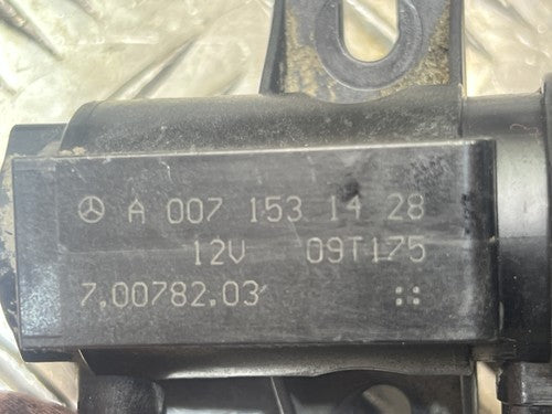 Mercedes Sprinter W906 2.2 CDI Druckwandler Magnetventil Turbolader A0071531428