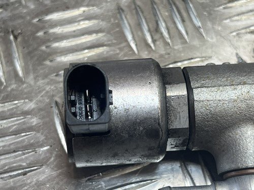 Mercedes Sprinter W906 2.2 CDI Kraftstoffverteiler mit Druckregelventil A6510700
