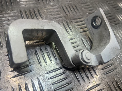 VW Volkswagen Transporter T6 Tür Scharnier vorne links oben 7E0831401