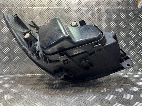 Mercedes Sprinter W906 2.2 CDI Scheinwerfer links A9068200161 A9068200161