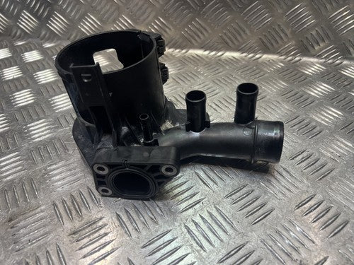 Mercedes Sprinter W906 2.2 CDI Kraftstofffilterhalter A6512003700