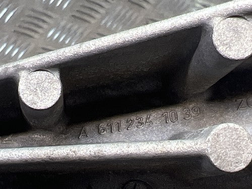 Mercedes Sprinter W906 2.2 CDI Umlenkrolle mit Halter Träger A6112341039