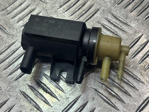 Mercedes Sprinter W906 2.2 CDI Turbolader Druckwandler Magnetventil A0091533128
