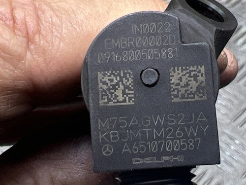 Mercedes Sprinter W906 2.2 CDI Injektor Einspritzdüse A6510700587