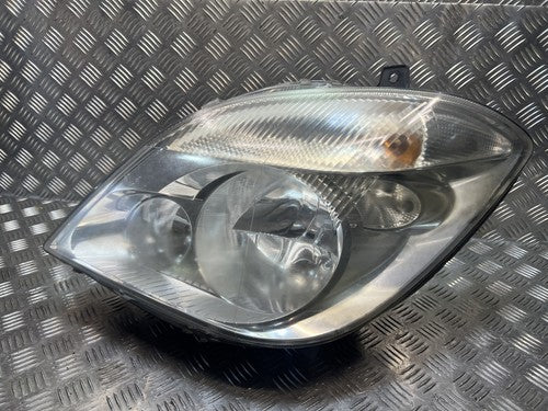 Mercedes Sprinter W906 2.2 CDI Scheinwerfer links A9068200161
