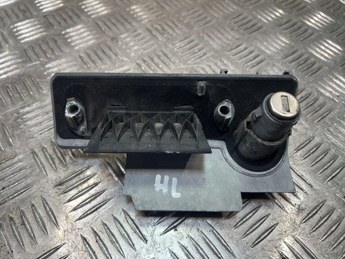 VW Volkswagen Transporter T6 Heckklappengriff Türgriff hinten links 7H0827565J