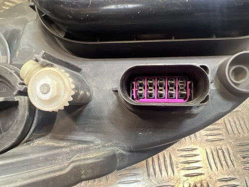 Mercedes Sprinter W906 2.2 CDI Scheinwerfer links A9068200161 A9068200161