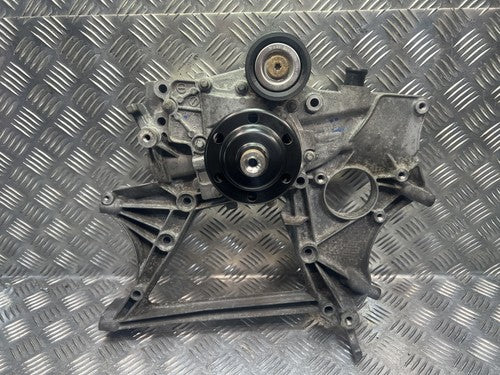 Mercedes Sprinter W906 2.2 CDI OM651 Wasserpumpe Gehäuse Halterung A6512011509