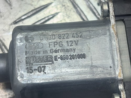 VW Volkswagen Transporter T6 Fensterhebermotor vorne rechts 7E0959802M