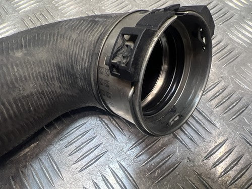 Mercedes Sprinter W906 2.2 CDI Ladeluftschlauch Turboschlauch A9065230382