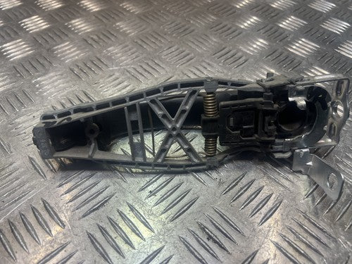 VW Volkswagen Transporter T6 Türgriff außen Vorne Rechts 7H0837205