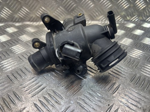 Mercedes Sprinter W906 2.2 CDI Thermostat Thermostatgehäuse A6512000615