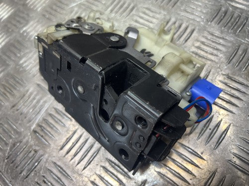 VW Volkswagen Transporter T6 Türschloss vorne links 3B1837015BC