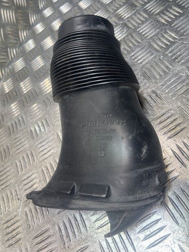 VW Volkswagen Transporter T6 Ansaugrohr Ansaugkanal 7H0129578B