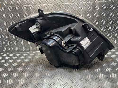 Mercedes Sprinter W906 2.2 CDI Scheinwerfer links A9068200161 A9068200161