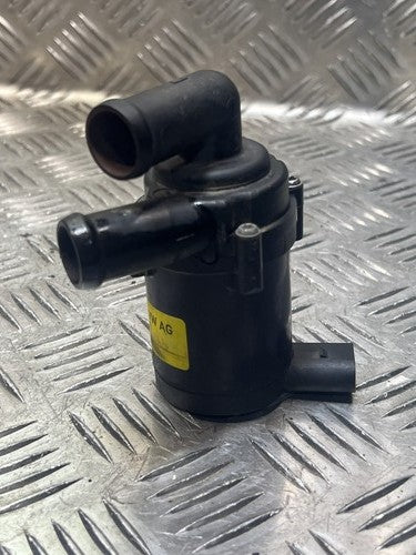 VW Volkswagen Transporter T6 Zusatzwasserpumpe Wasserpumpe 7E0965561C