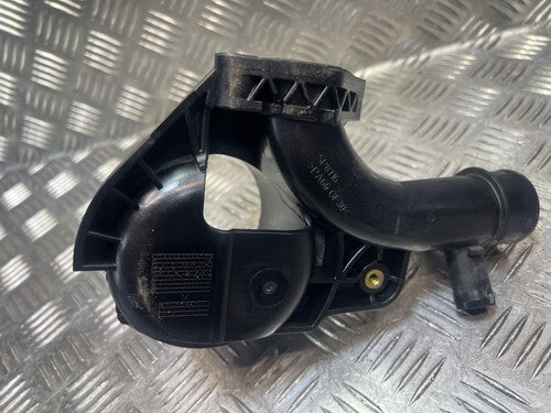 Mercedes Sprinter W906 2.2 CDI Kraftstofffilter Halterung A6512003700