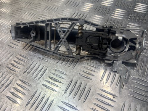 VW Volkswagen Transporter T6 Türgriff Vorne Rechts aussen 7H0837205