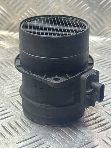VW Volkswagen Transporter T6 Luftmengenmesser / Luftmassensensor 03L906461A