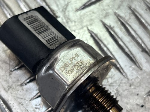 Mercedes Sprinter W906 2.2 CDI Kraftstoffdrucksensor 93077521A