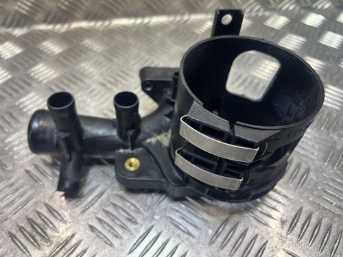 Mercedes Sprinter W906 2.2 CDI Kraftstofffilterhalter A6512003700