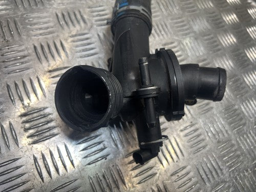 Mercedes Sprinter W906 2.2 CDI Thermostat Thermostatgehäuse A6512000615