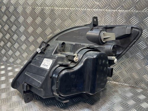 Mercedes Sprinter W906 2.2 CDI Scheinwerfer rechts A9068200261