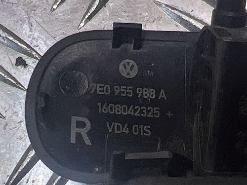 VW Volkswagen Transporter T6 Scheibenwaschdüse beheizbar rechts 7E0955988A