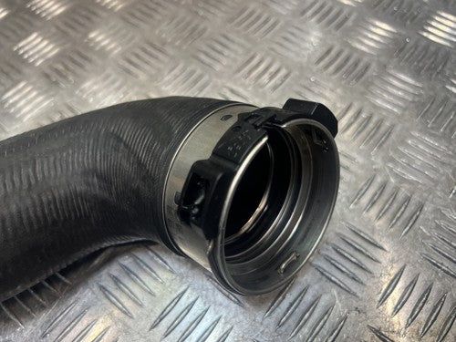 Mercedes Sprinter W906 2.2 CDI Ladeluftschlauch Turboschlauch A9065230382