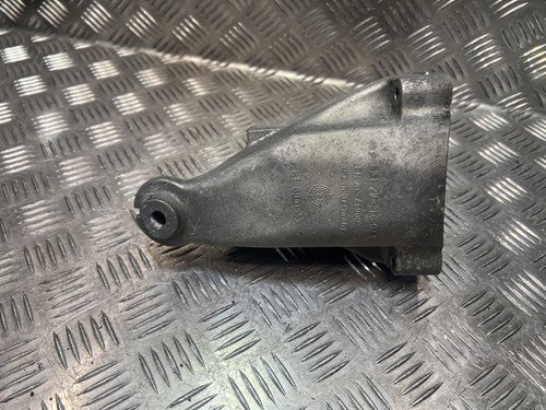 Mercedes Sprinter W906 2.2 CDI Motorhalter Motorträger A6512231804