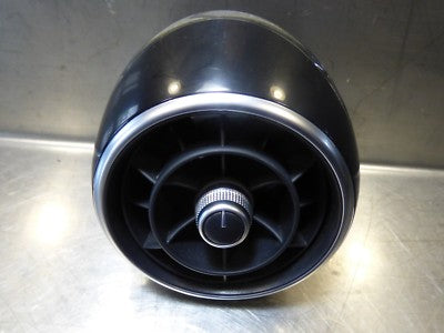 Audi A1 8X Original  Luftdüse Luftdusche Luftausströmer rechts 8X2820902