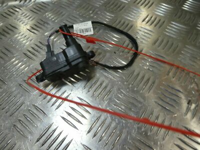 AUDI A1 8X Stellelement Tank Schloss Stellmotor 4L0862153C gebraucht - Original