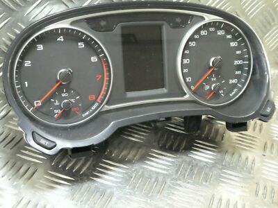 AUDI A1 8X Tacho Kombiinstrument FIS Benziner 8X0920930G Speedometer