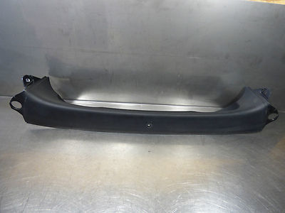 Porsche Cayenne 955 957 Plastikabdeckung Hinten 7L5805583B Touareg ORIGINAL gebraucht - Streifen