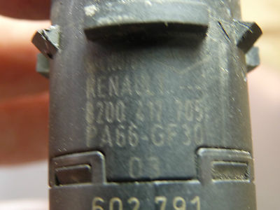 Renault Clio III 3 2008 ORIGINAL gebraucht - 2012 PDC sensor für Stoßstange hinten ORIGINAL gebraucht - 8200417705